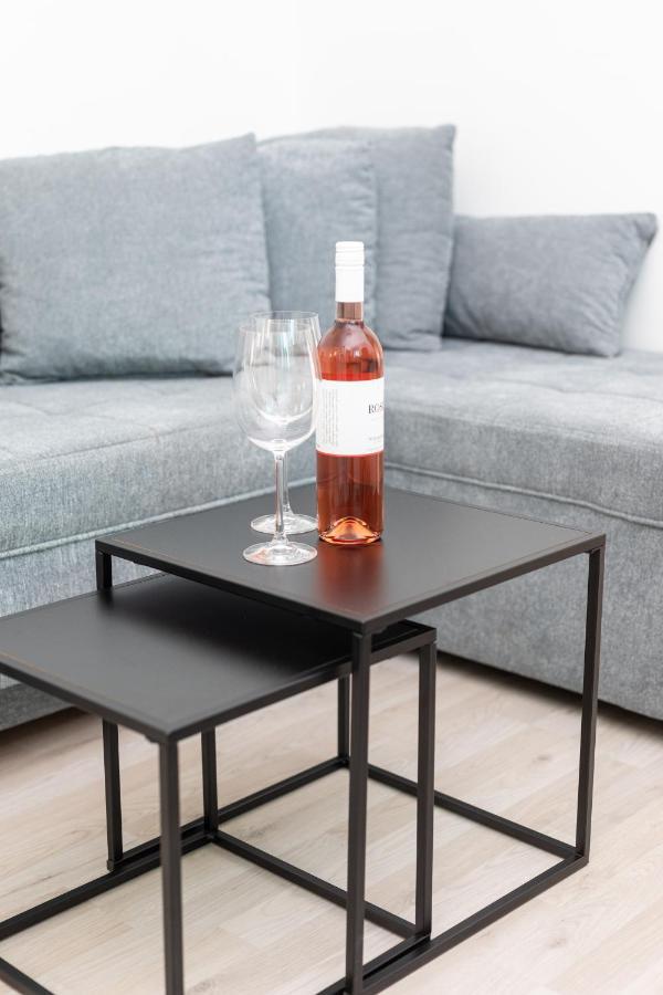 Apartments Aisa* Countryside Holiday Just 500M From The Beach! Krk Town Eksteriør bilde