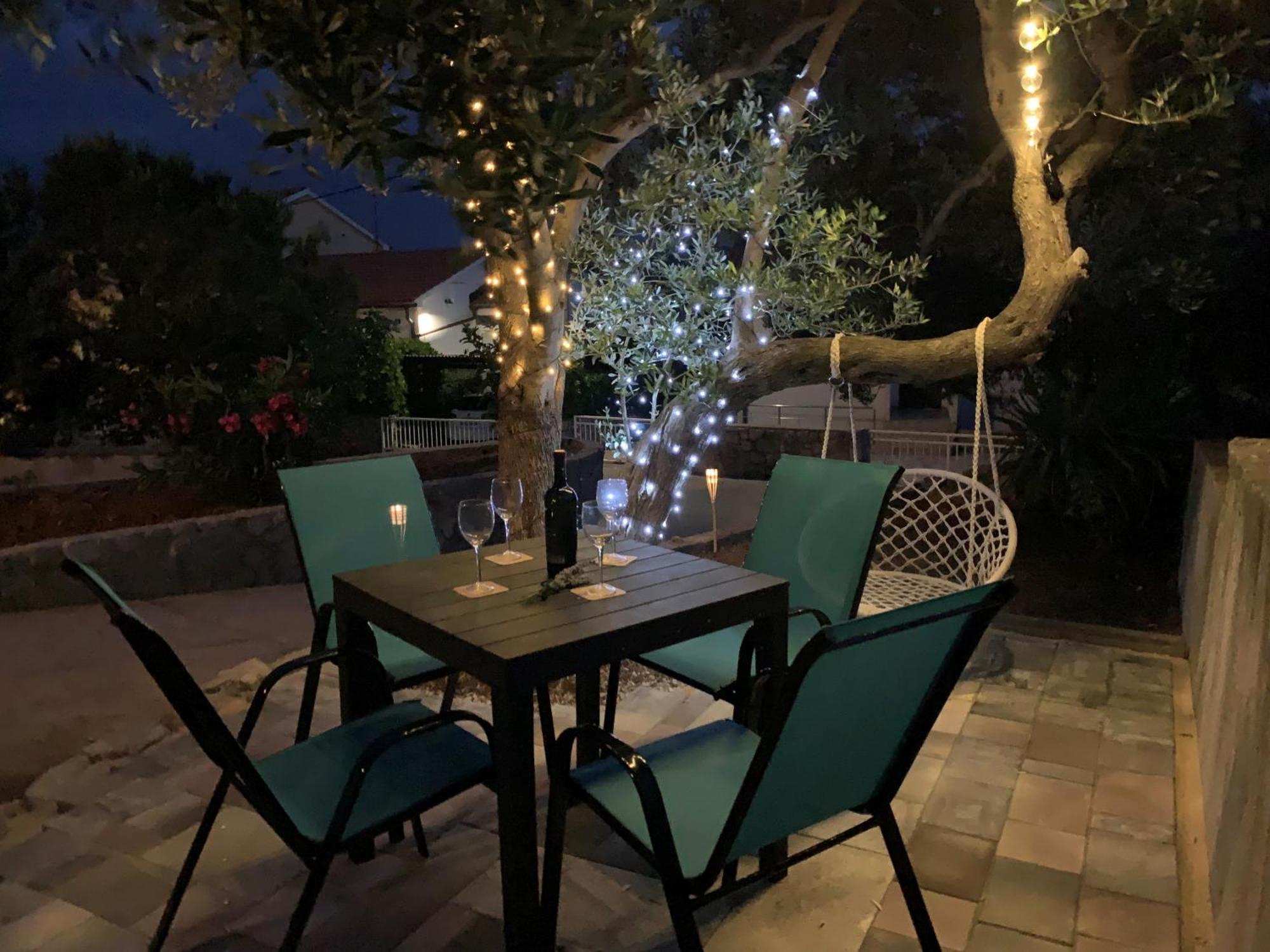 Apartments Aisa* Countryside Holiday Just 500M From The Beach! Krk Town Eksteriør bilde